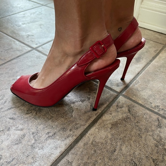 BEAUTIFUL MANOLO BLAHNIK RED PATTEN LEATHER High Heel Open Toe & sling back shoe - Picture 8 of 16
